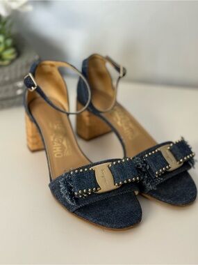 SALVATORE FERRAGAMO Gavina Denim Block Heel Sandals Size 35 EU